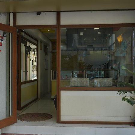 Hotel Krishna Ahmedabad Exterior photo